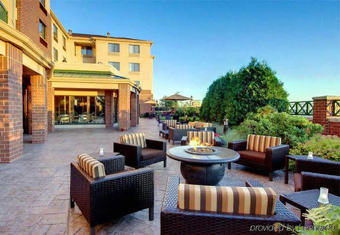 Courtyard By Marriott Madison East Hotel Ngoại thất bức ảnh